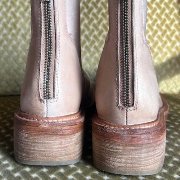 FREE PEOPLE Arlo Santa Fe Lush Natural Tan Elastic Croc Chelsea Boots - Picture 4 of 16